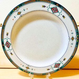 25-Piece Lot Mikasa Studio Nova Adirondack Y2201 Plates Bowls Pitcher Carafe